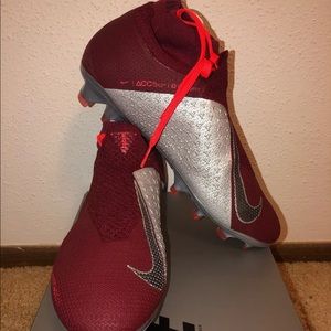 Nike Phantom Vision Elite Top End Model